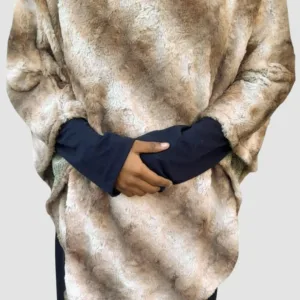 Fluffy Faux Fur Collar Poncho